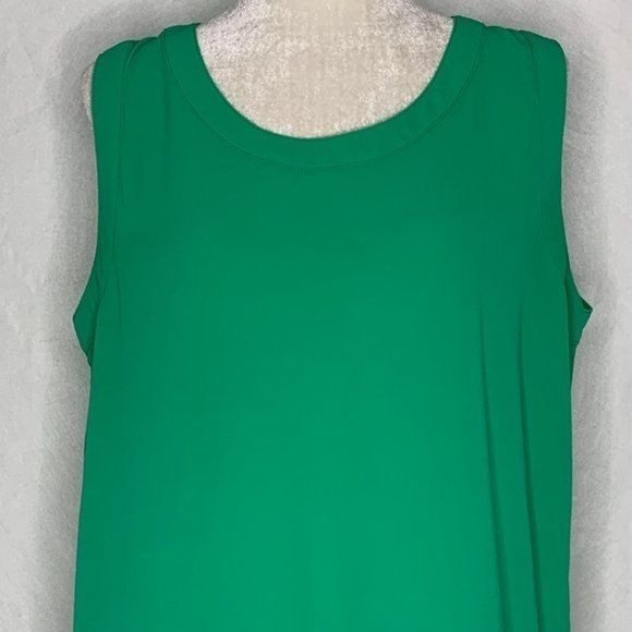 Gibson Latimer Tank Top Sleeveless Blouse M Green Crochet Knit Trim Round Neck - Picture 2 of 5
